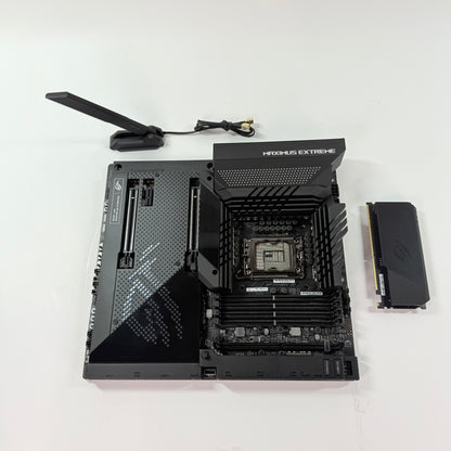 ASUS ROG Maximus Z690 Extreme LGA1700 ATX